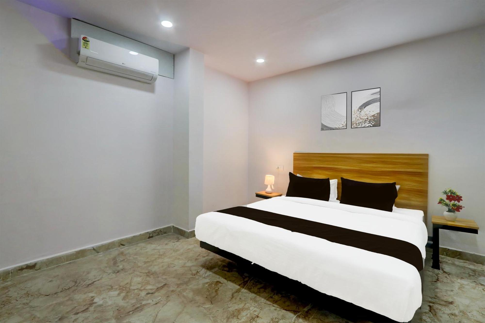 Hotel O Living Tree In Haiderabad Buitenkant foto